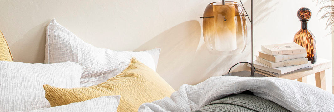 Mur blanc ou en couleur : comment réveiller votre intérieur