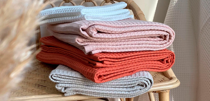 Grande serviette de bain nid d'abeille 100 % LIN européen couleur bleu nuit Grande serviette de bain nid d'abeille 100 % LIN européen couleur bleu nuit