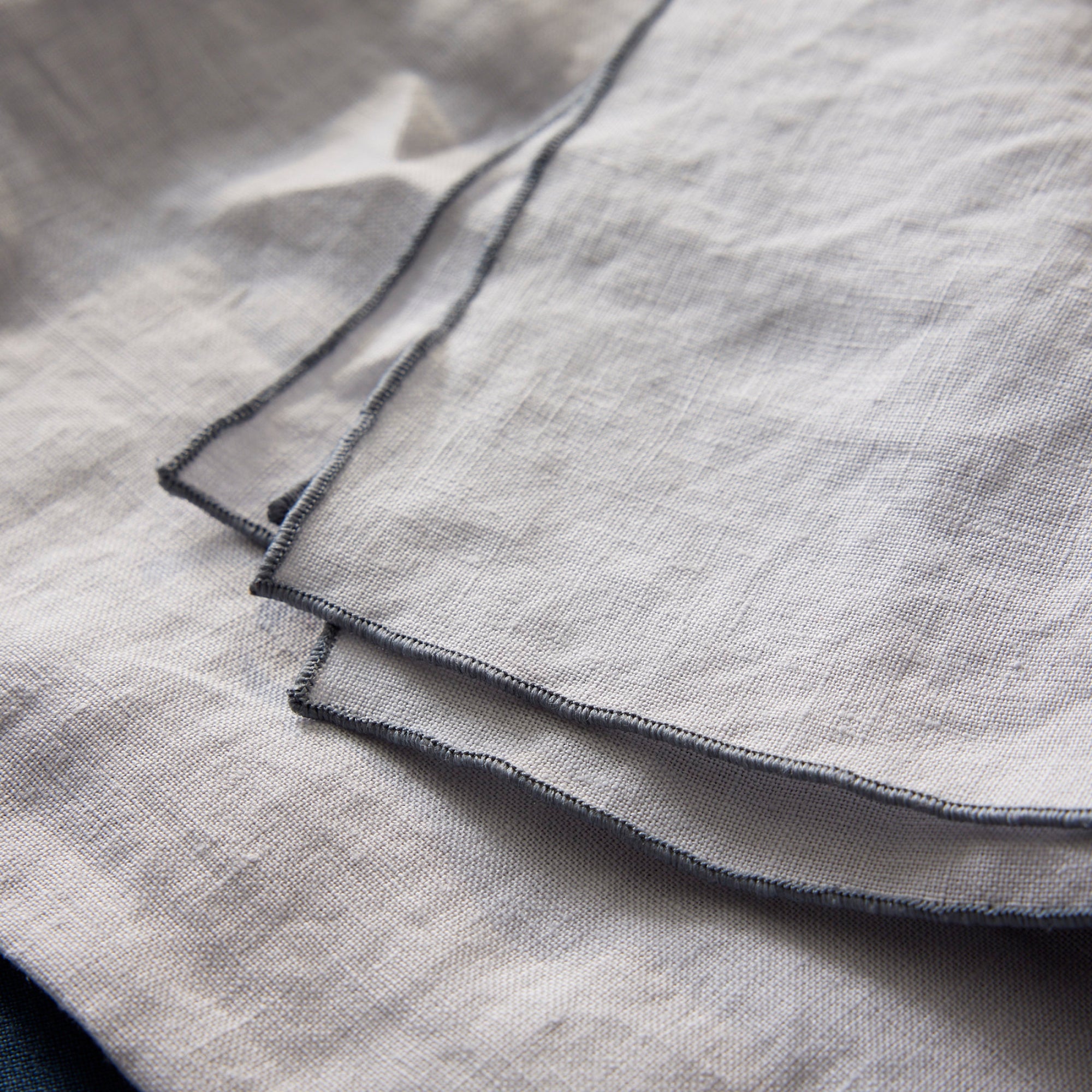 Gris argent