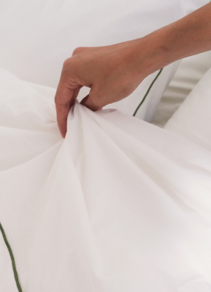 Des_fibres_peignees_extra_longues_et_un_tissage_serre