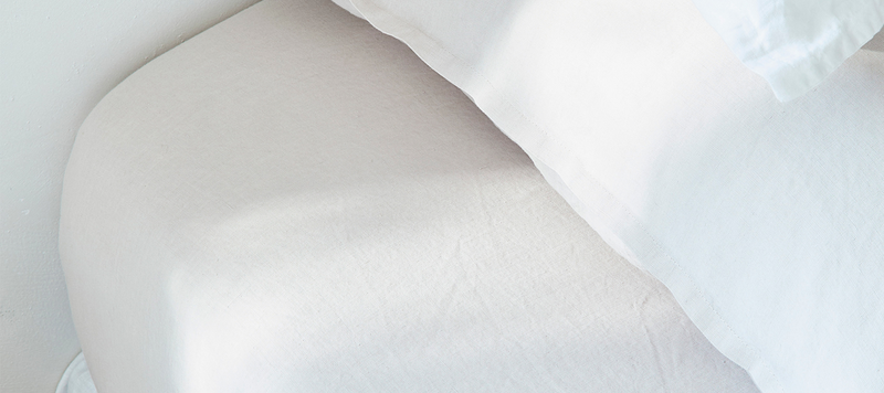 Quelle est la différence entre drap housse et drap plat et comment bien choisir ?