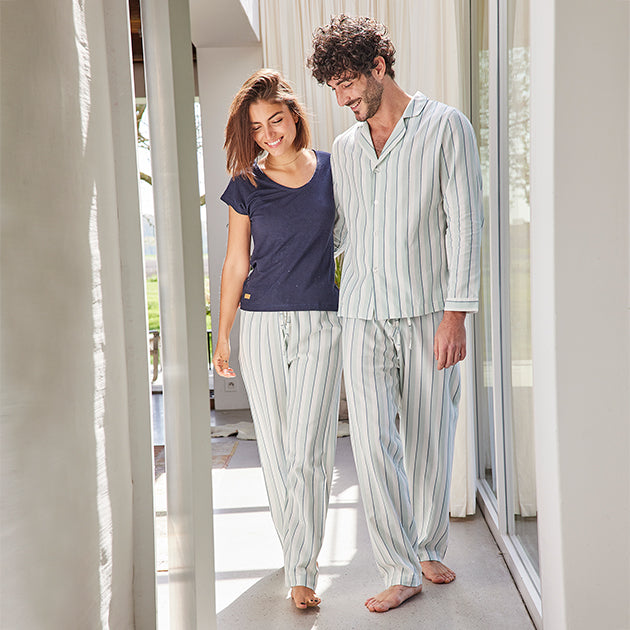 Pyjama en satin blanc - Damier